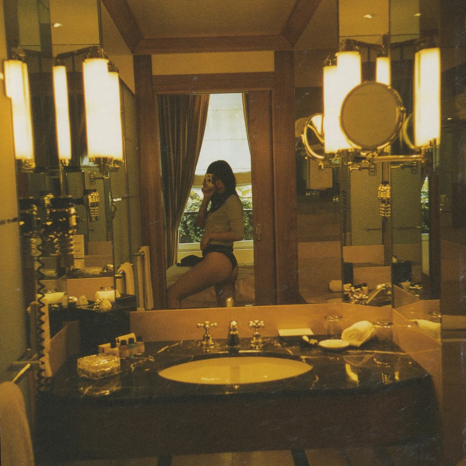 The Girl Behind the Camera - Hiromix and the Rewriting of Youth